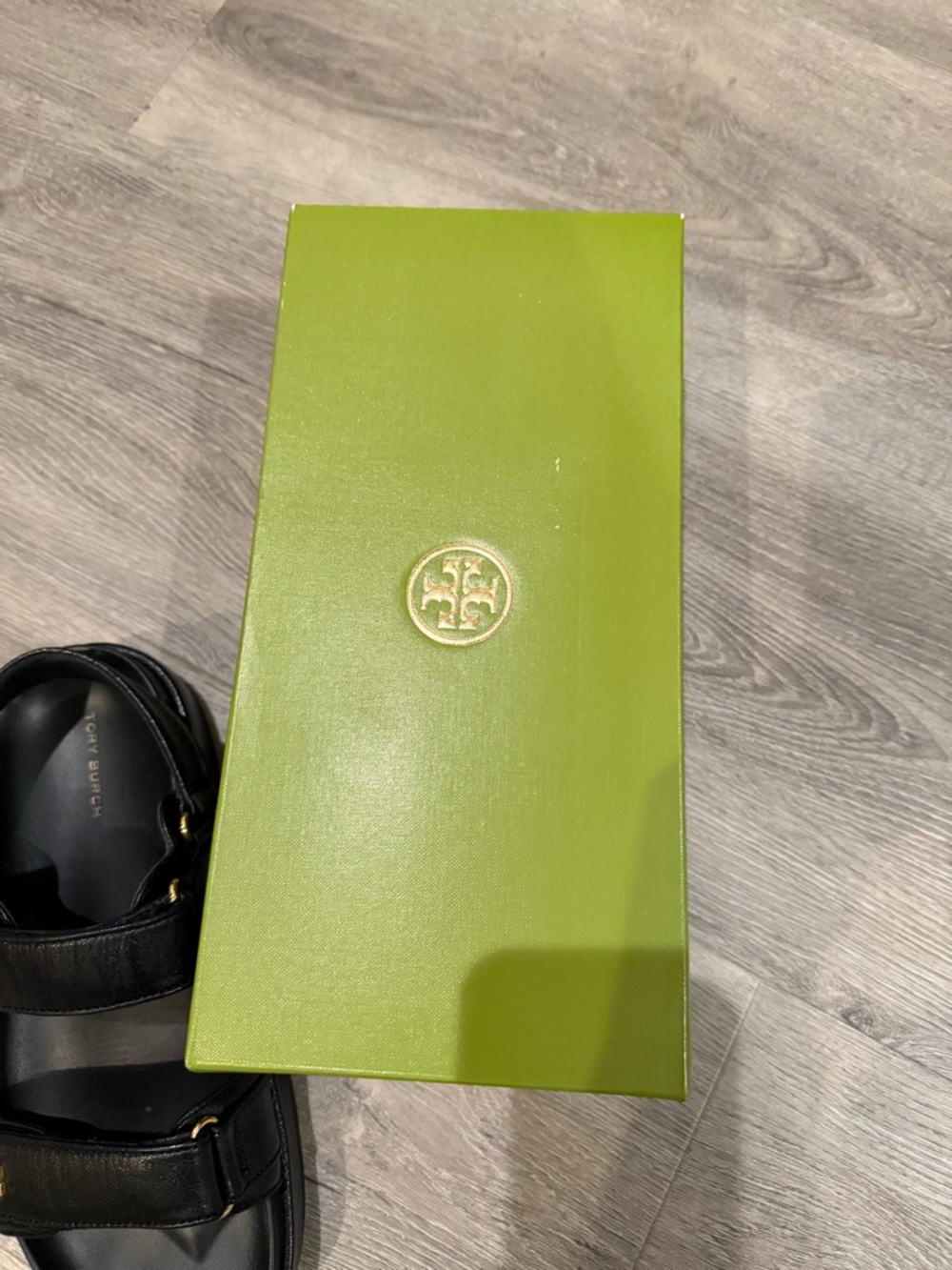 Tory Burch Black Leather Velcro women’s 

 Sandals with Gold Logo - Picture 7 of 7